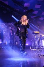 ELLIE GOULDING Kicks off UK The Higher Than Heaven Tour in Glasgow 10/18/2023