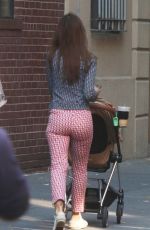 EMILY RATAJKOWSKI Dropping off Her Son at Daycare in New York 10/04/2023