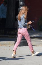 EMILY RATAJKOWSKI Dropping off Her Son at Daycare in New York 10/04/2023