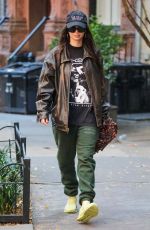 EMILY RATAJKOWSKI Out and About in New York 10/11/2023