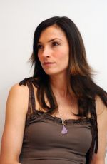 FAMKE JANSSEN at Hide and Seek Press Conference 01/08/2005