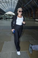 FLORENCE PUGH Arrives in London from Paris 10/02/2023