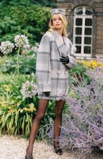 FRIDA AASEN - Instagram Photos 10/05/2023