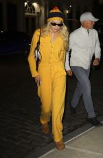 GIGI HADID Arrives at Her Home in New York 10/17/2023