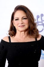 GLORIA ESTEFAN at 38th Annual Great Sports Legends Dinner 10/16/2023
