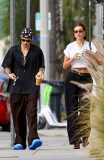 HAILEY and Justin BIEBER Out for Coffee and Breakfast in West Hollywood 10/22/2023