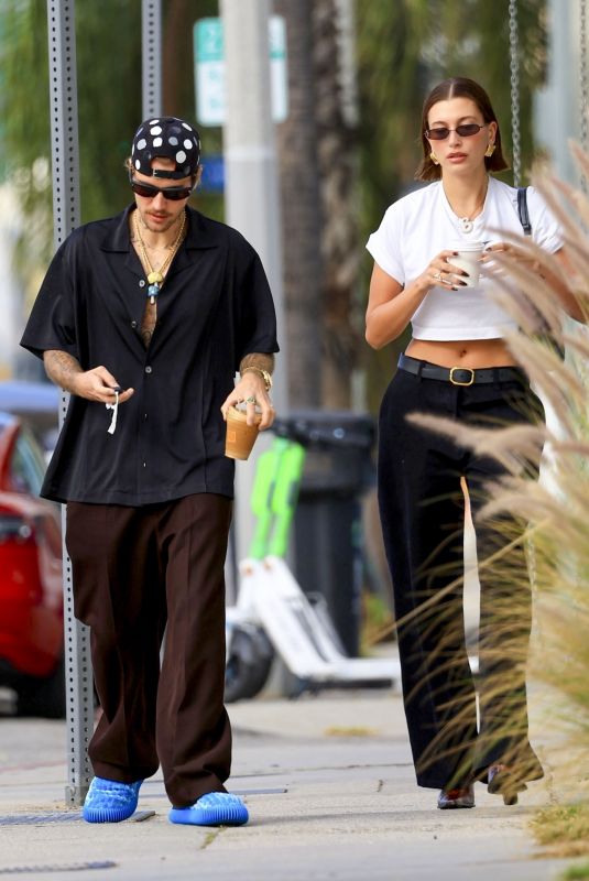 HAILEY and Justin BIEBER Out for Coffee and Breakfast in West Hollywood 10/22/2023
