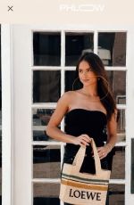 HELEN OWEN - Instagram Photos 10/11/2023