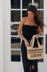 HELEN OWEN - Instagram Photos 10/11/2023
