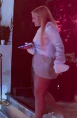 JAMIE LYNN SPEARS Leaves Catch Steak in West Hollywood 10/04/2023