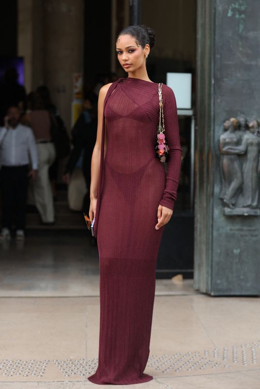 JAMILLA STRAND at Rabanne Womenswear Spring/Summer 2024 Show at Paris Fashion Week 09/28/2023