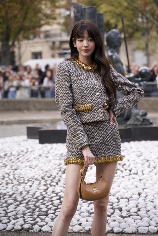 JANG WON-YOUNG Arrives at Miu Miu Womenswear Spring/Summer 2024 Show at Paris Fashion Week 10/03/2023