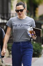 JENNIFER GARNER Arrives for an Event in Santa Monica 09/30/2023