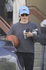 JENNIFER GARNER Leaves Santa Monica Gym 10/18/2023
