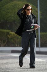 JENNIFER GARNER Out and About in Santa Monica 10/18/2023
