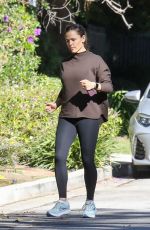 JENNIFER GARNER Out Jogging in Brentwood 10/15/2023