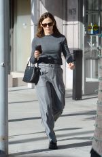 JENNIFER GARNER Stepping Out in Los Angeles 10/17/2023