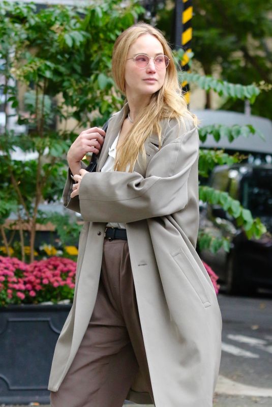 JENNIFER LAWRENCE Out and About in New York 10/18/2023
