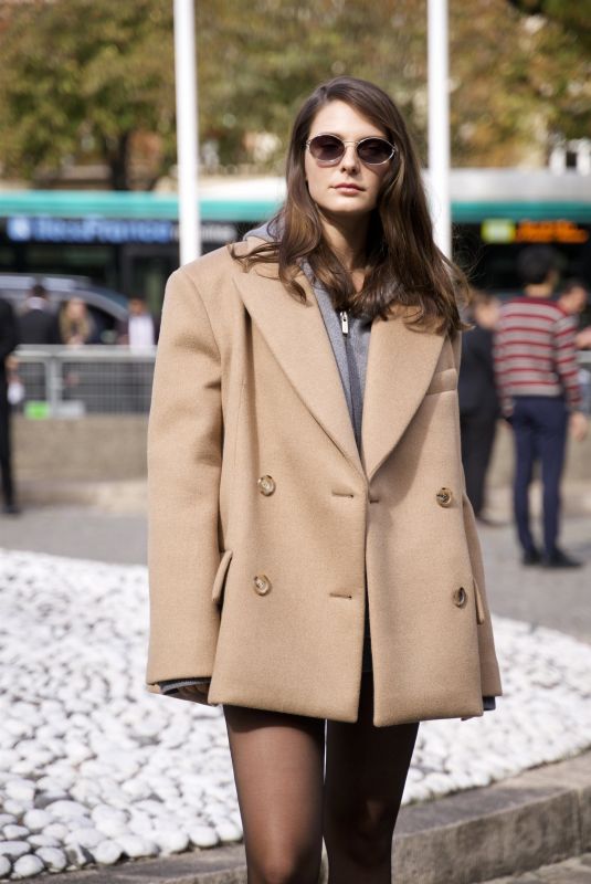 JOSEPHINE JAPY Arrives at Miu Miu Womenswear Spring/Summer 2024 Show at Paris Fashion Week 10/03/2023