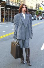 JULIA FOX Arrivves at Drew Barrymore Show in New York 10/11/2023