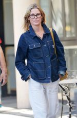 JULIE BOWEN and Orson Out for Lunch in Beverly Hills 10/04/2023
