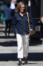 JULIE BOWEN and Orson Out for Lunch in Beverly Hills 10/04/2023