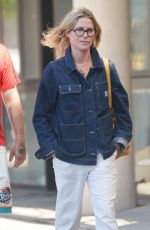 JULIE BOWEN and Orson Out for Lunch in Beverly Hills 10/04/2023