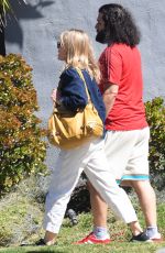 JULIE BOWEN and Orson Out for Lunch in Beverly Hills 10/04/2023