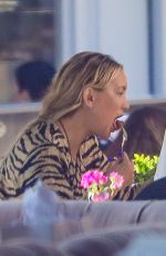 KATE HUDSON and GOLDIE HAWN at a Memorable Lunch in Pacific Palisades 10/10/2023