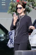 KATHERINE SCHWARZENEGGER Out and About in Los Angeles 10/02/2023