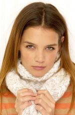 KATIE HOLMES - 2003 Sundance Film Festival Portraits 01/18/2003