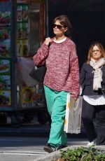 KATIE HOLMES Out Picking up Art Supplies in New York 10/10/2023