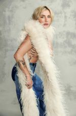 KESHA for Modeliste Magazine, November 2013