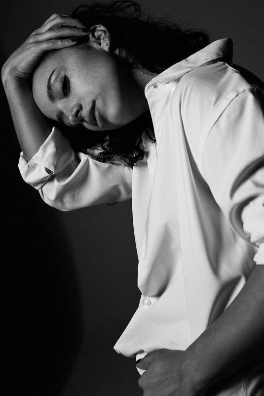 KIANA MADEIRA at a Photoshoot, August 2023