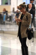 KRISTIN CAVALLARI Arrives at LAX Airport in Los Angeles 10/06/2023