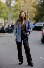 LAURA SMET Arrives at Zimmermann Spring/Summer 2024 Show in Paris 10/02/2023