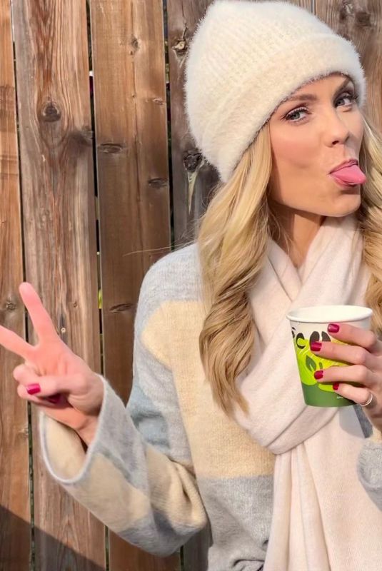LAURA VANDERVOORT - Instagram Photos 10/09/2023
