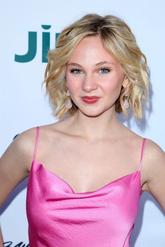 LILY BROOKS O