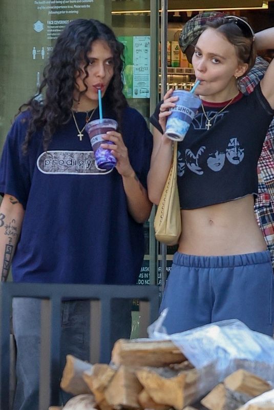 LILY-ROSE DEPP and 070 SHAKE Out for Lunch at Erewhon in Studio City 10/13/2023