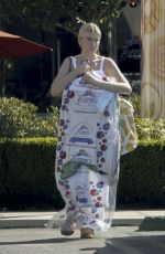 LOLA SHEEN Leaves Dry Cleaning in Calabasas 10/19/2023
