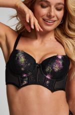 LOLA WEIPPERT for Hunkemoller Sheroism Campaign, October 2023