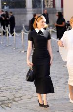 MAUDE APATOW at Valentino Womenswear Spring/summer 2024 Show at Paris Fashion Week 10/01/2023