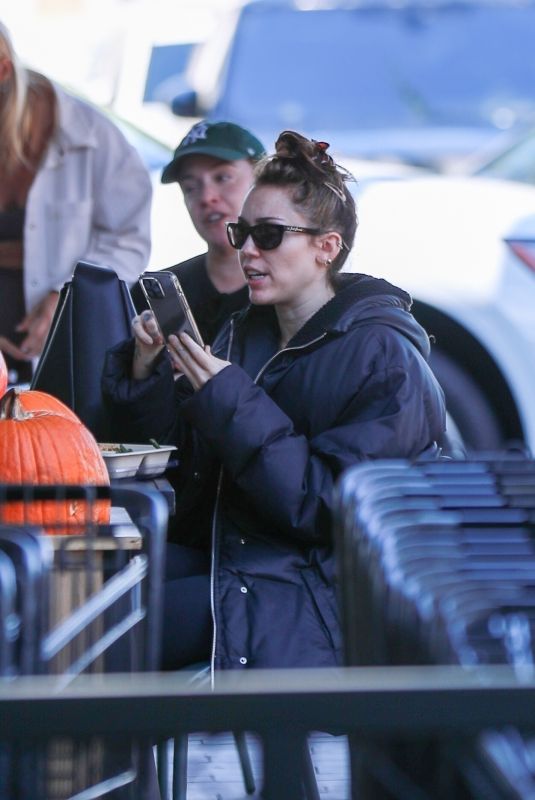 MILEY CYRUS Out for Lunch at Erewhon in Studio City 10/09/2023