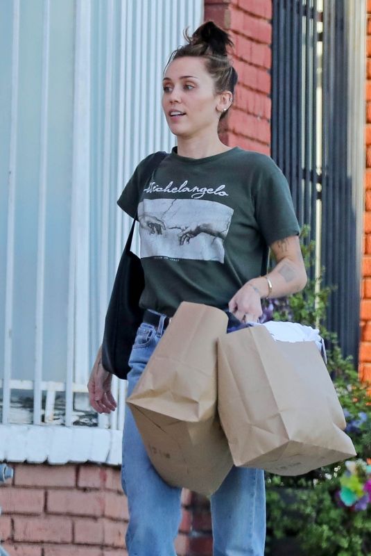 MILEY CYRUS Out Shopping in Highland Park 01/16/2023