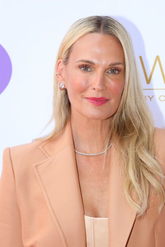 MOLLY SIMS at 5th Daytime Beauty Awards at Taglyan Center in Hollywood 10/01/2023