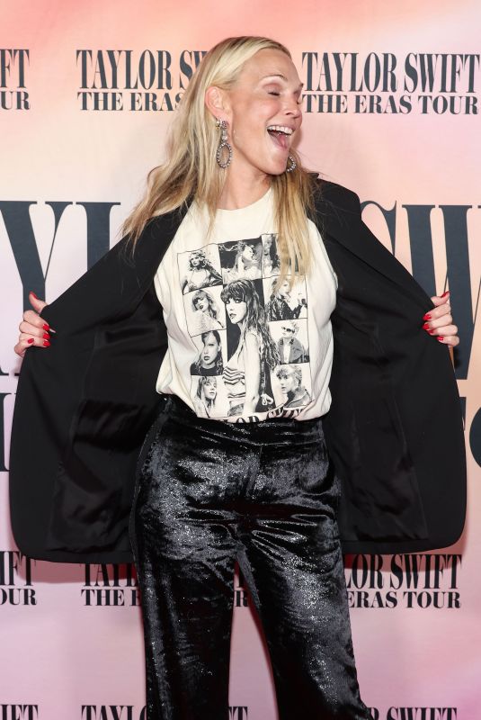 MOLLY SIMS at Taylor Swift: The Eras Tour Concert Movie World Premiere in Los Angeles 10/11/2023