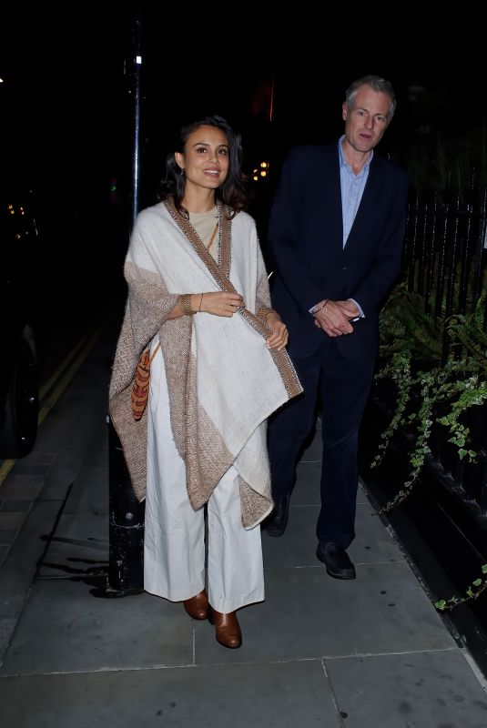 NATHALIE KELLEY Leaves Firehouse in Londons Marylebone 10/05/2023