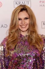 NICOLE MAINES at 2023 Best in Drag Show Benefitting Alliance for Housing and Healing in Los Angeles 10/01/2023