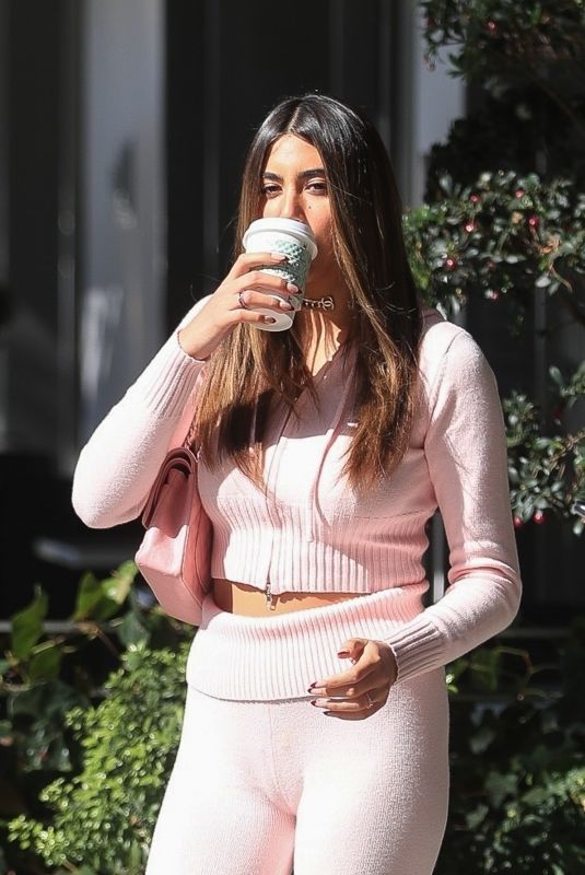 NICOLETTE GRAY at a Drybar in Beverly Hills 10/26/2023