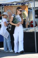OLIVIA WILDE Shopping at Farmers Market in Studio City 10/15/2023
